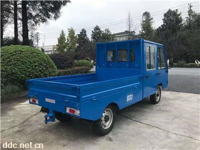  2吨双排电动平板搬运车